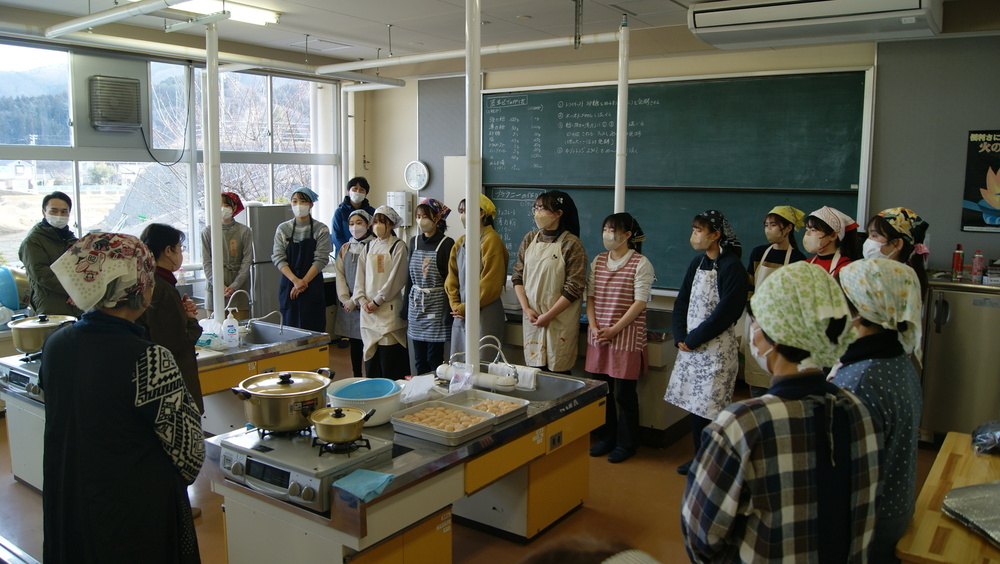 【三陸の旬を自分の手で調理！】大船渡・海鮮料理づくり体験★海産物をさばいて味わう“漁師めし”の夕べ◎ドリンク注文OK！ 