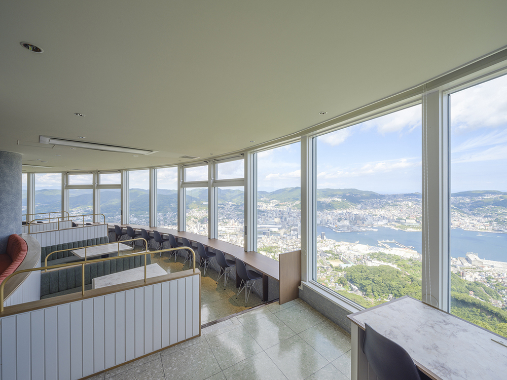 【稲佐山展望台「HIKARI」ミールクーポン付】＜素泊り＞稲佐山で絶景と長崎グルメをお得に楽しむ♪