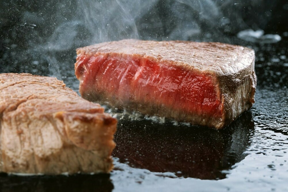 [Includes Ise Mizusawa beef fillet steak] = 2 meals included = Enjoy sushi and Japanese cuisine made with fresh ingredients from Ago Bay