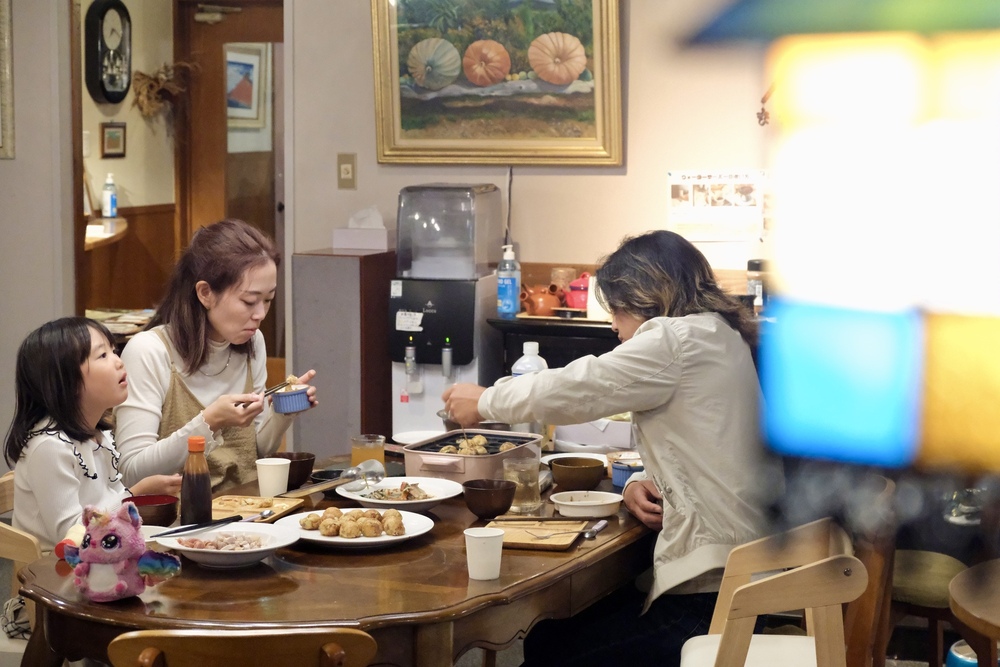【ファミリー・グループ旅応援】みんなでワイワイ味わう♪ まちやど新名物「奥久慈くるくる焼き」夕食付き
