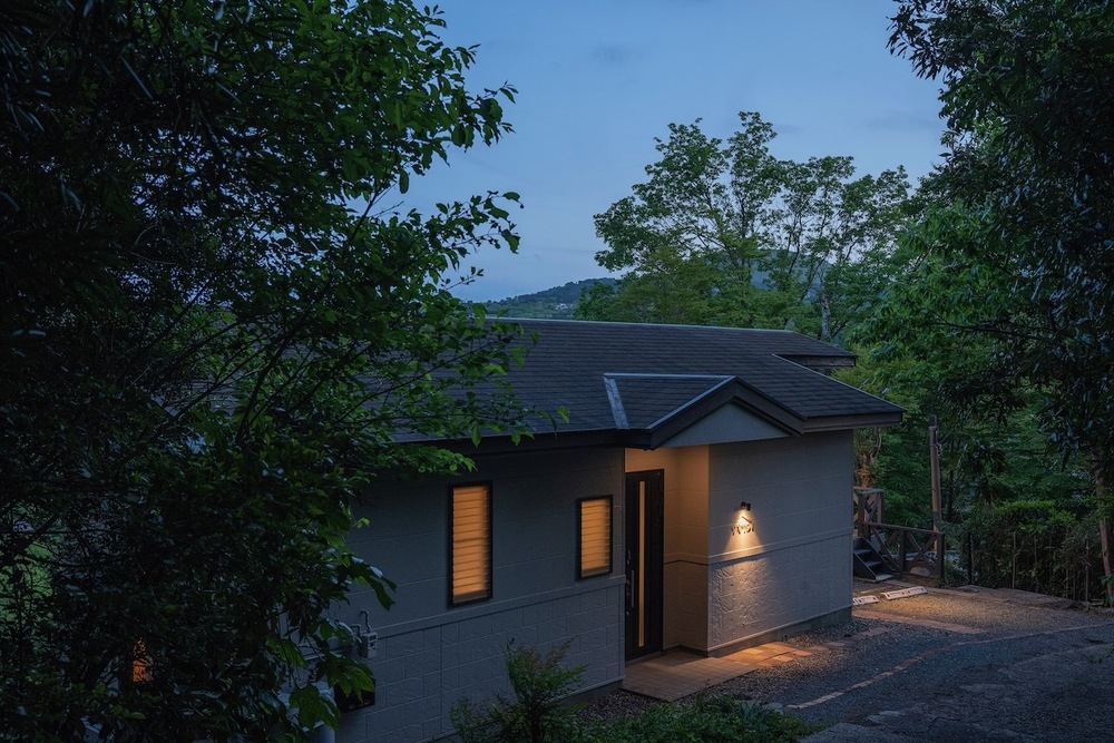 [3+ nights stay, standard plan (no meals)] Ippeki Lake Lake View Full Renovation