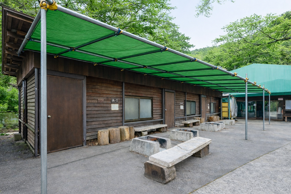 【日帰りＡロッジ利用】注意：相部屋・エアコン未設置★BBQ・芋煮・川遊びを満喫（11:00～16:00）