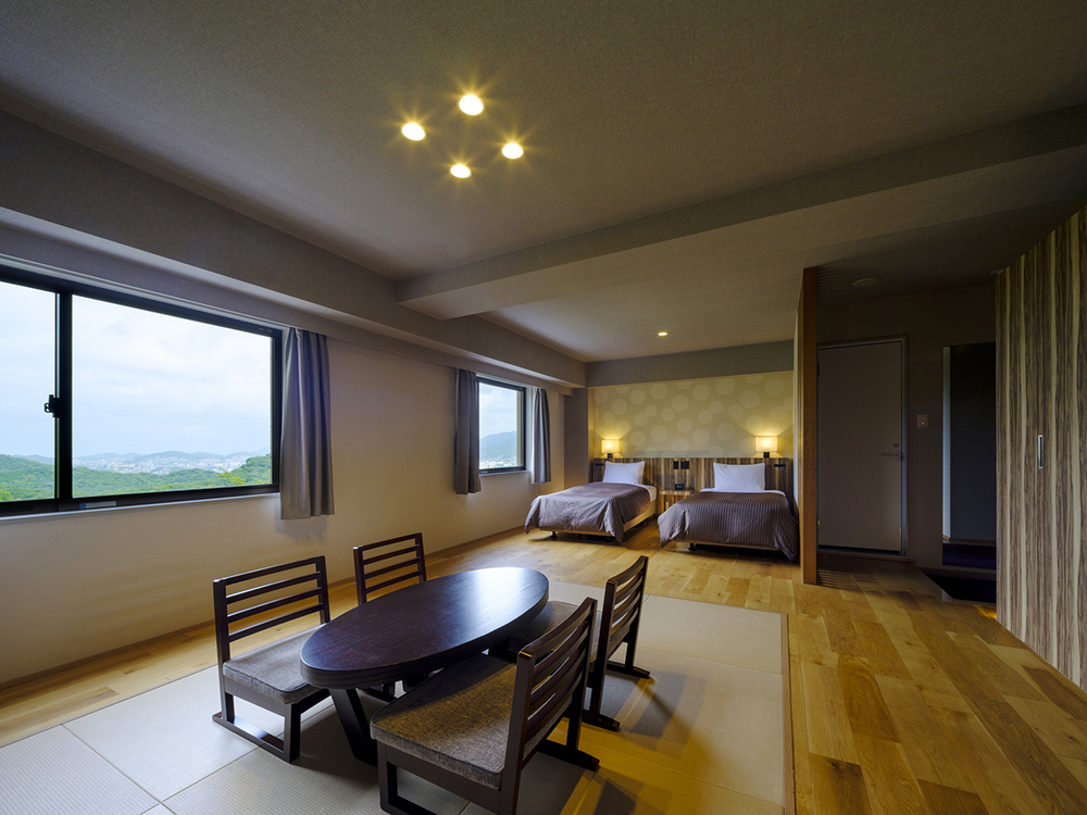 Recommended for families! [Main building] Japanese-Western style room