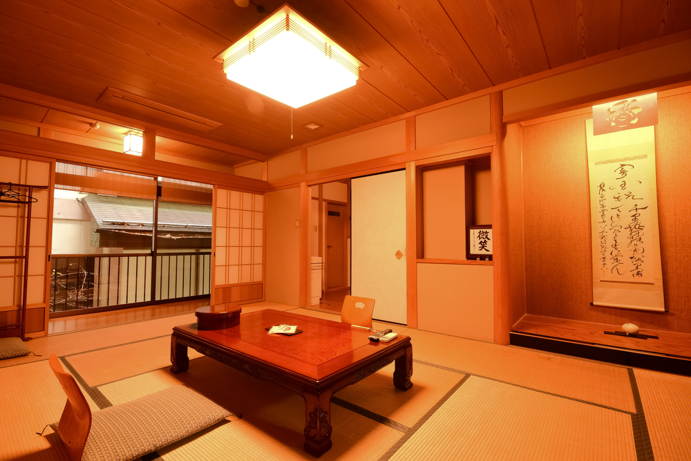 Japanese-style room 28 square meters ■ Non-smoking ■ (New building 1st floor)
