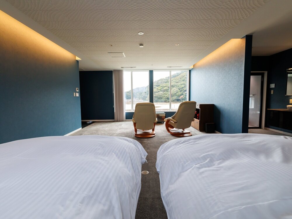 STAR ROOM 2F