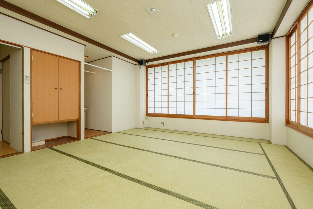 和室６名様まで（バス・トイレ無）50インチTV