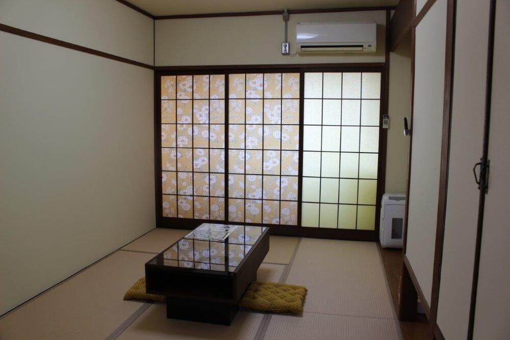 ちいさいおへや