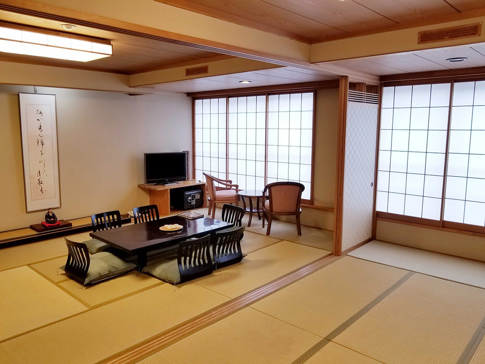 【Japanese Family Room】18 tatami Japanese room【3-7 people】