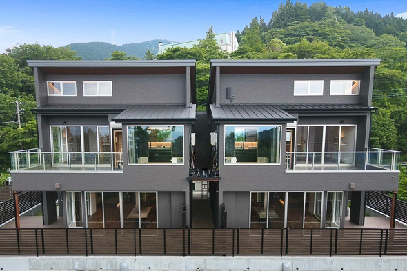 山・風を贅沢に2棟貸切（最大10名）〜Connecting Villa〜