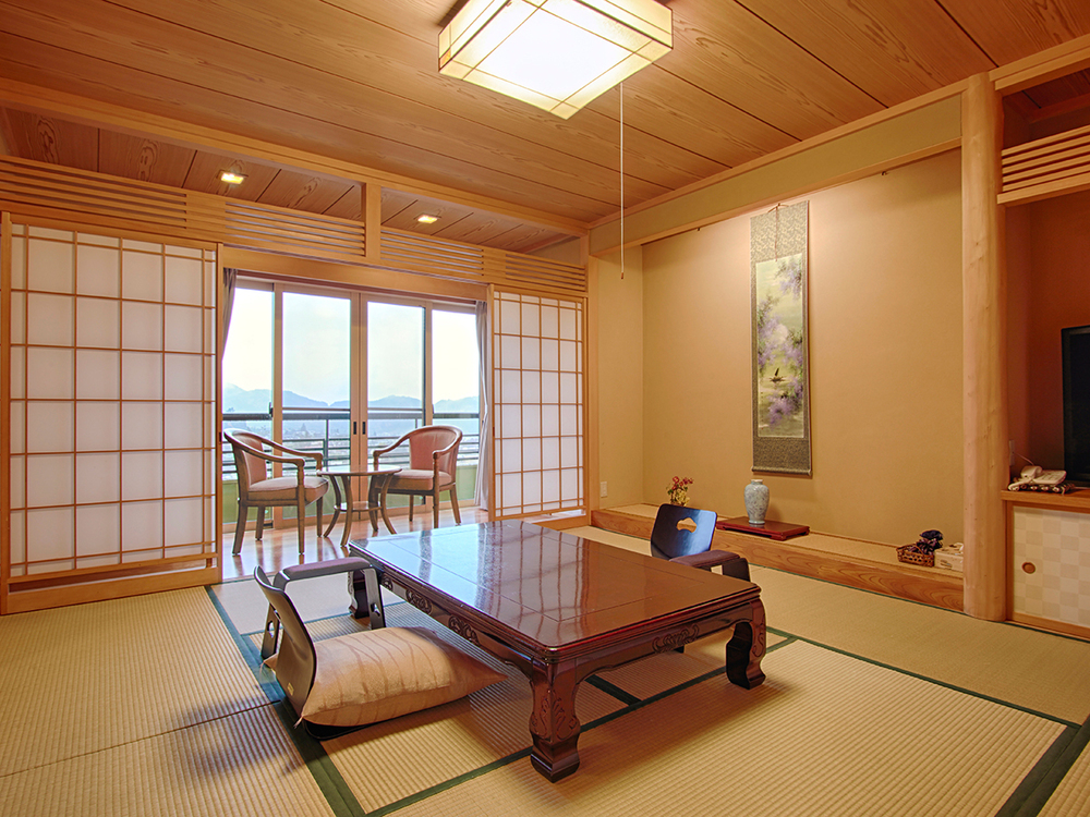 [Deluxe Japanese Room with Open-Air Bath] Biyu-no-ma [2 to 4 people]