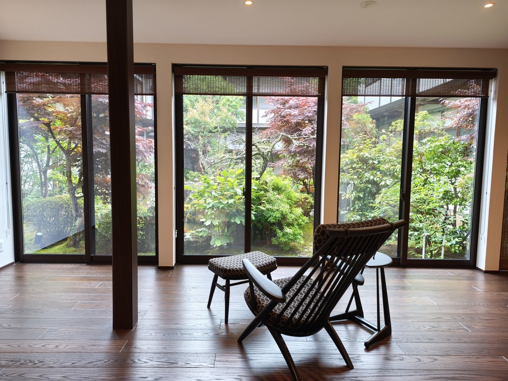 Houkaigu— Contemporary Japanese Garden Suite