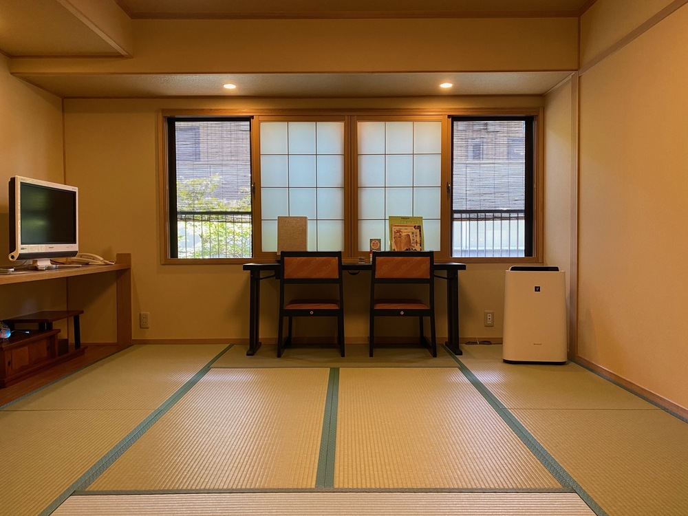 Standard twin room