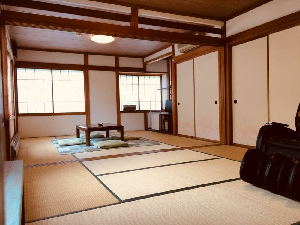 ◆和室二間８畳＋６畳◆畳でごろごろ和ステイ♪最大5名利用OK