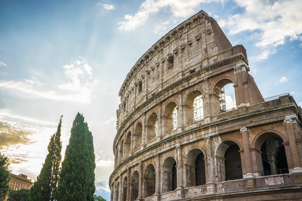 イタリア周遊旅行の観光施設の入場料のイメージ