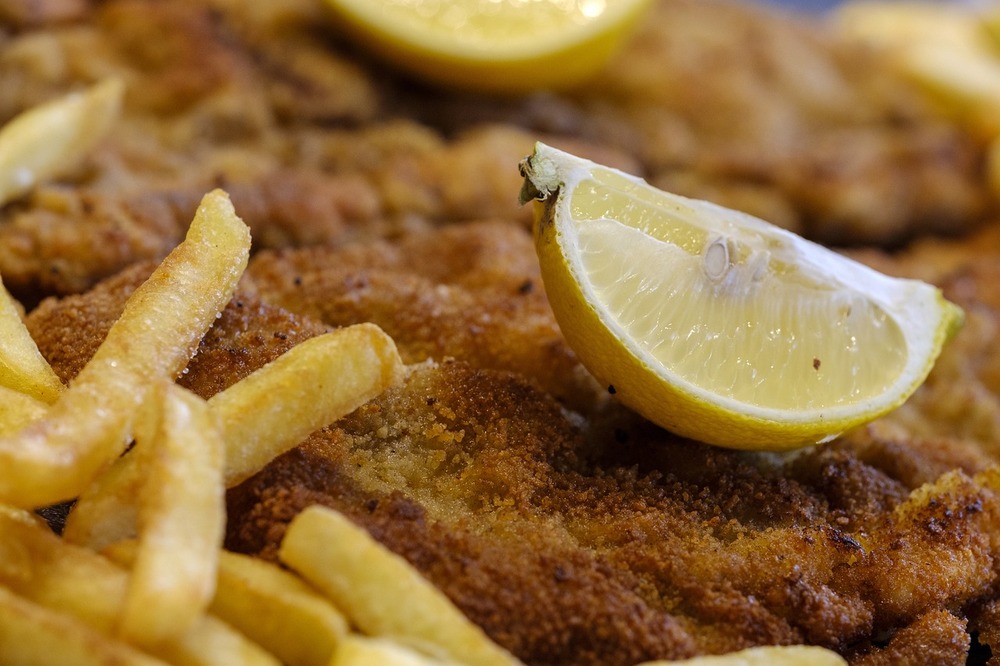 オーストリア旅行の食費のイメージ